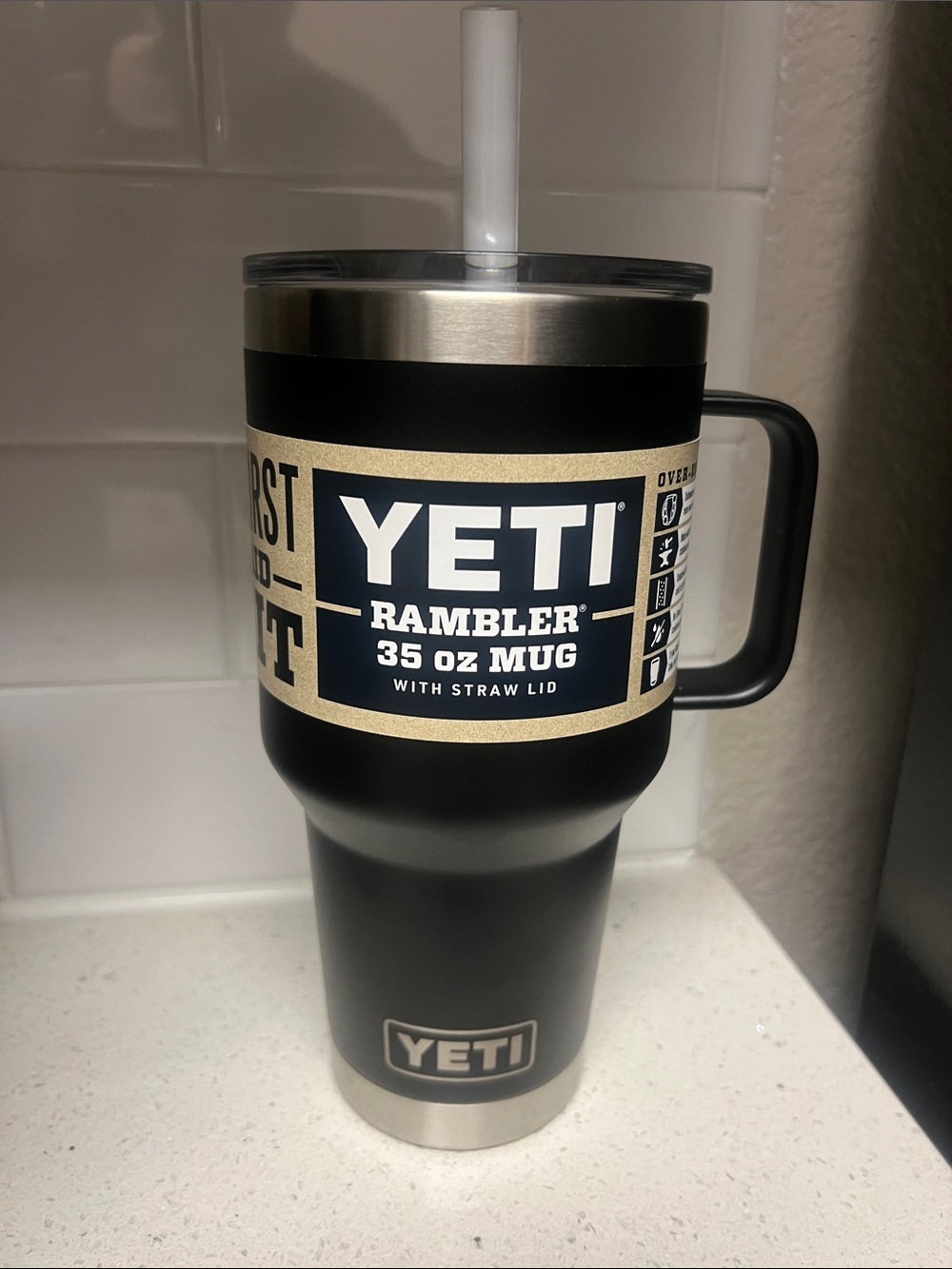 Yeti 35oz Rambler with straw